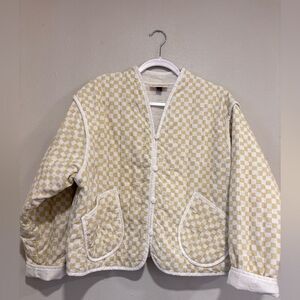 Universal Thread Women's Beige & White Quilted Button-Up Jacket gingham